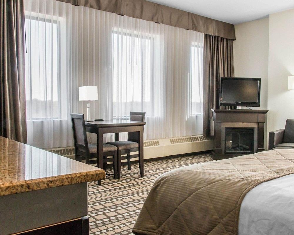 Clarion Hotel & Suites Виннипег Экстерьер фото