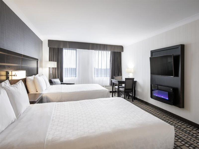 Clarion Hotel & Suites Виннипег Экстерьер фото